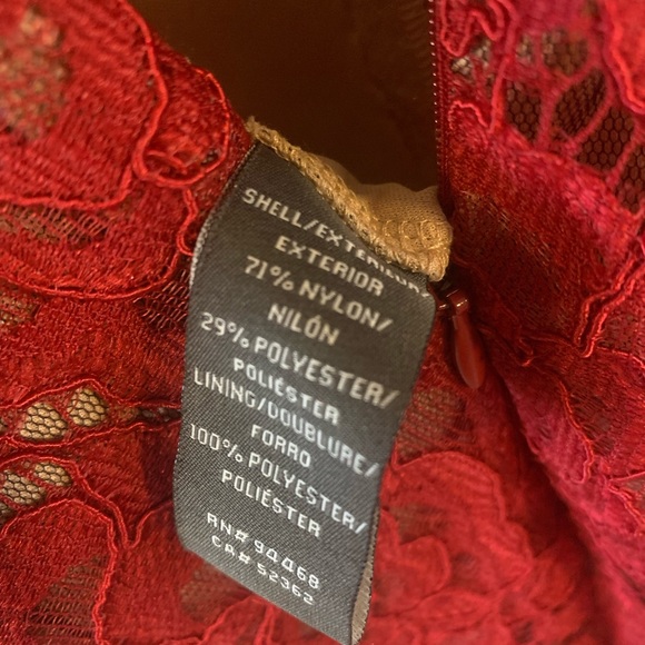Vera Wang Red Lace Dress - Picture 5 of 5